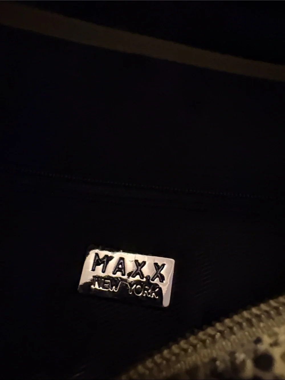 Maxx New York Snake-Print purse in Olive and Black purse - Picture 4 of 11